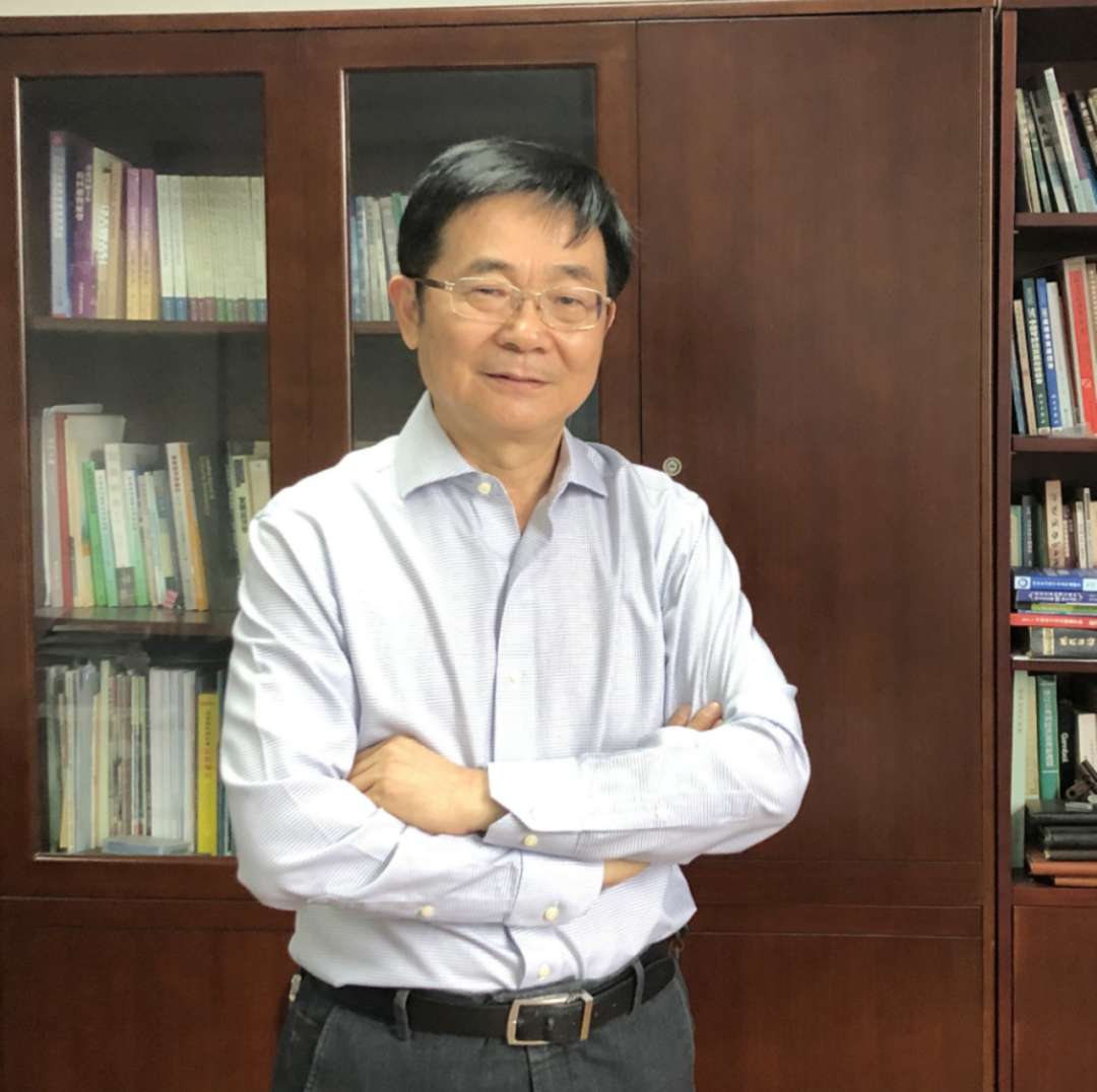 陈广汉教授。受访者供图